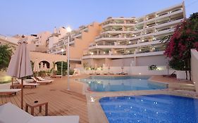 Macaris Suites&Spa